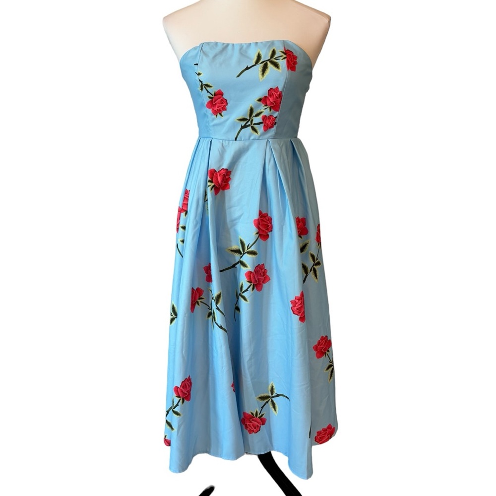 Blue Floral Strapless Dress - Picture 5 of 11
